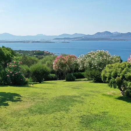 شقة Luckybay Porto Istana
